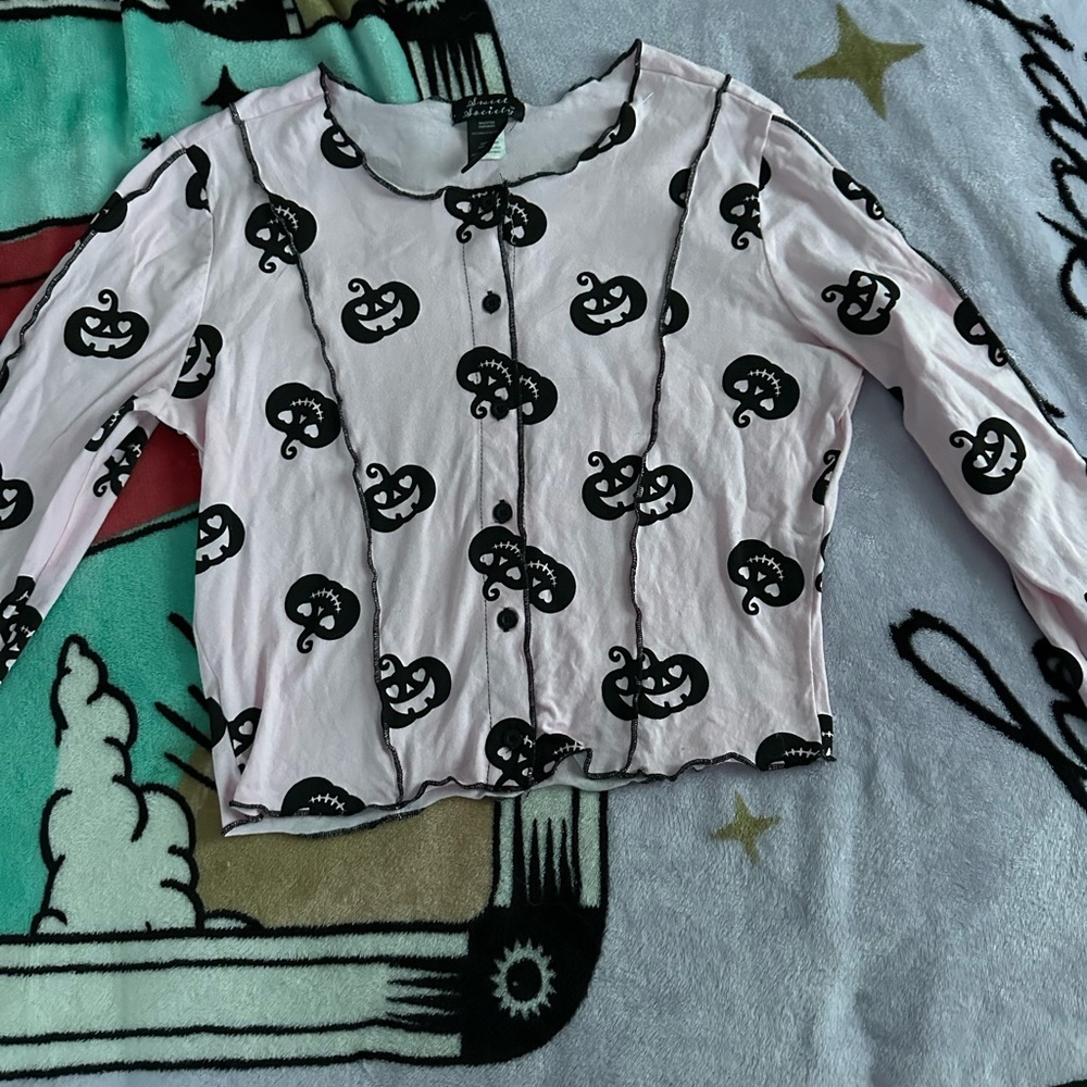 Pink jack-o’-lantern top
